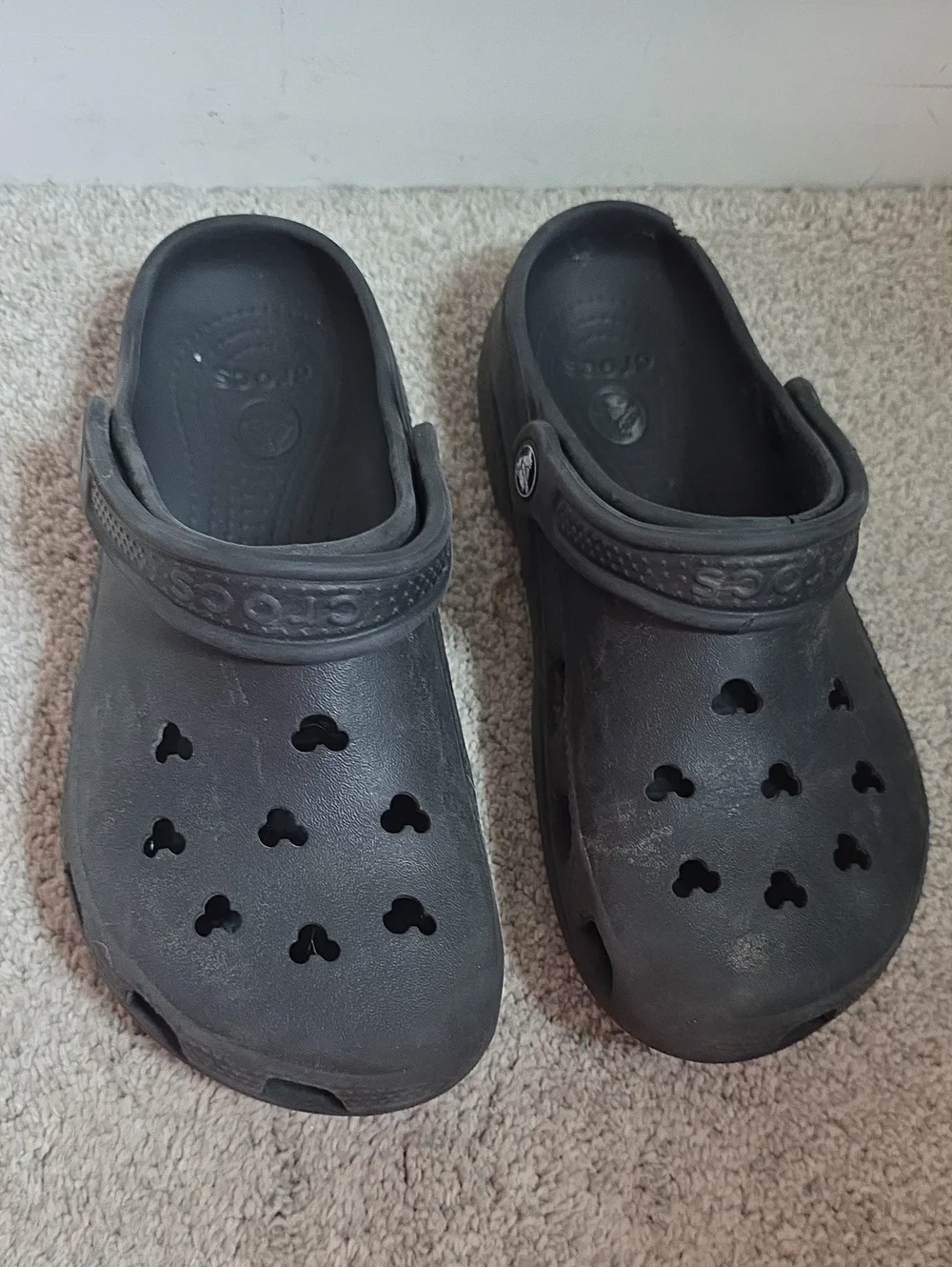 CROCS Kids MICKEY MOUSE Black Classic Clog with Heel Strap
